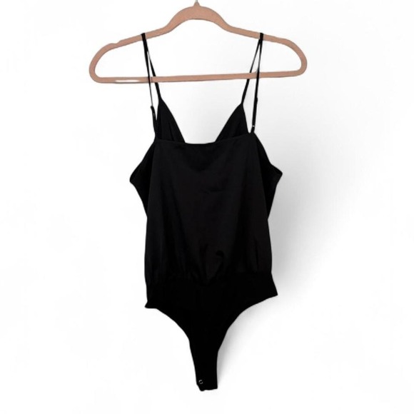 Express – Bodysuit – Women's – L – Black – Wrap V Neck Cami - Picture 2 of 3